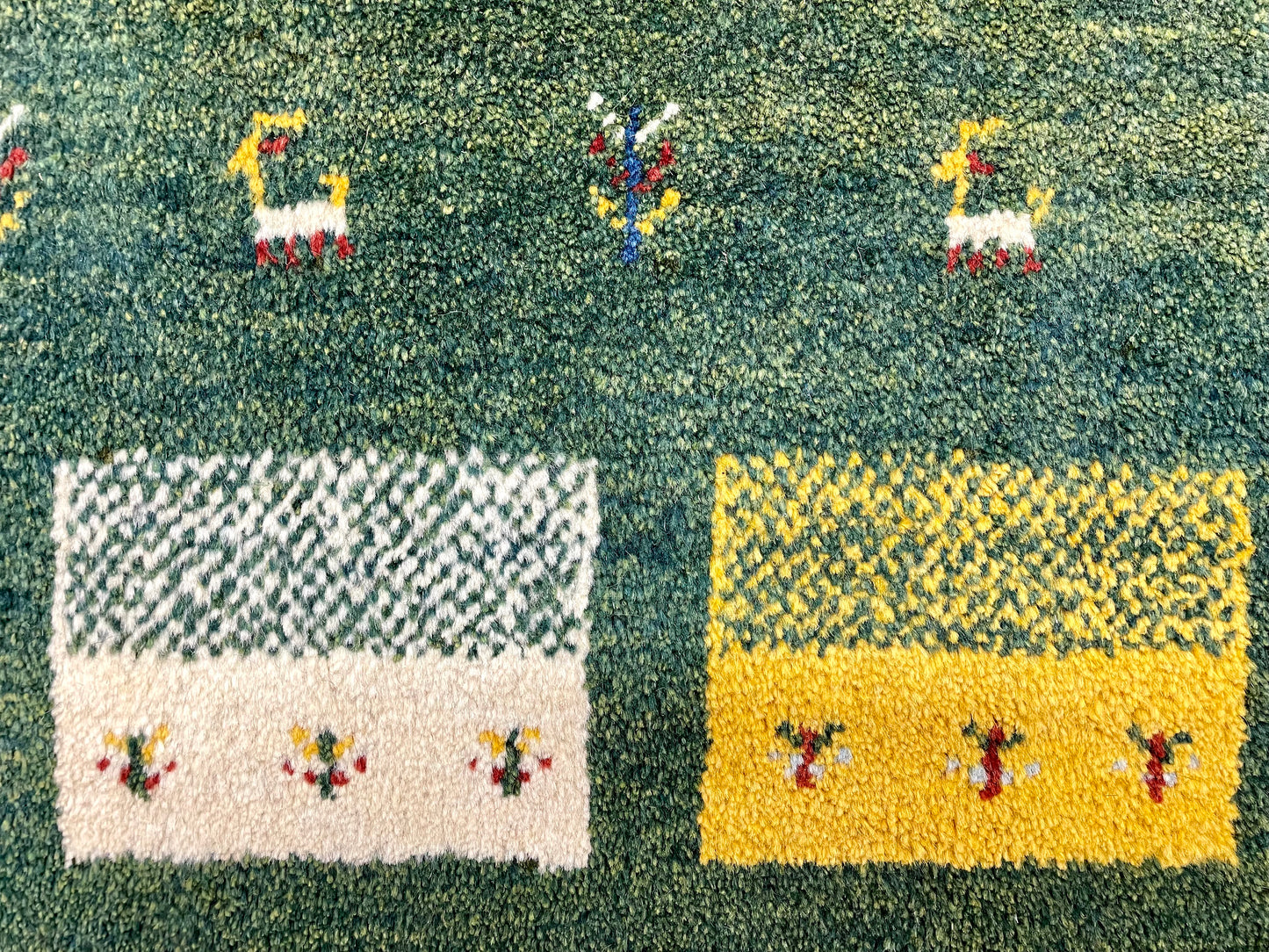 【オンライン限定】ギャッベ 200cm x 154cm RJ6467