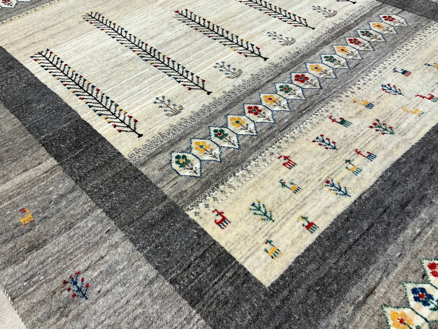 カシュクリギャッベ  210cm x 156cm RJ13172