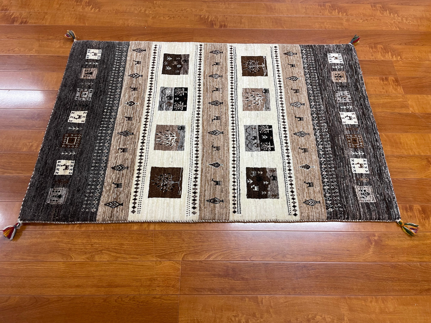 【オンライン限定】カシュクリギャッベ 130cm x 87cm RD13607