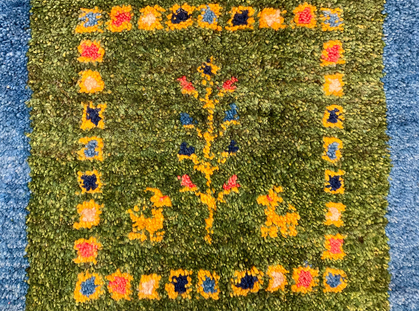 ギャッベ 42cm x 42cm Z786