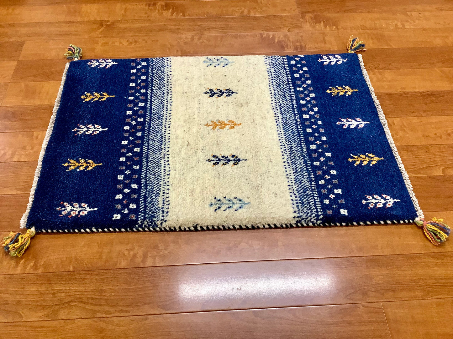 【オンライン限定】ギャッベ 90cm x 60cm RJ3577