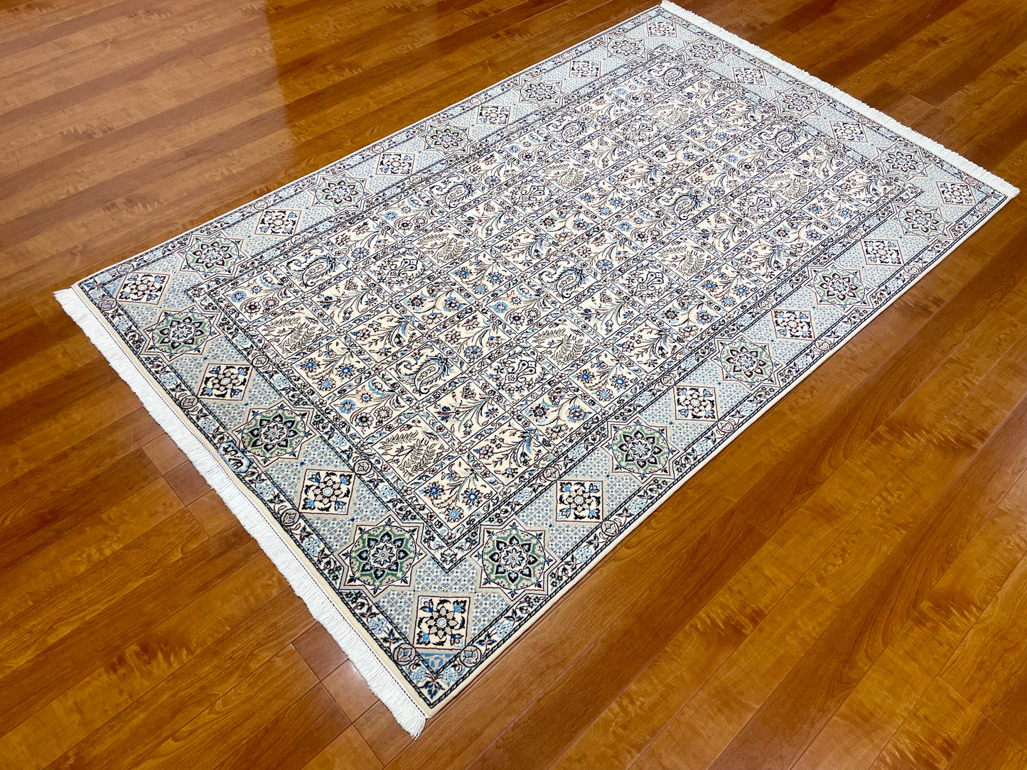 【オンライン限定】ナインシシラ ハビビアン工房 235cm x 148cm A21534
