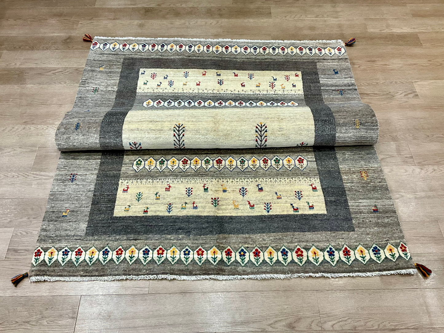 カシュクリギャッベ  210cm x 156cm RJ13172