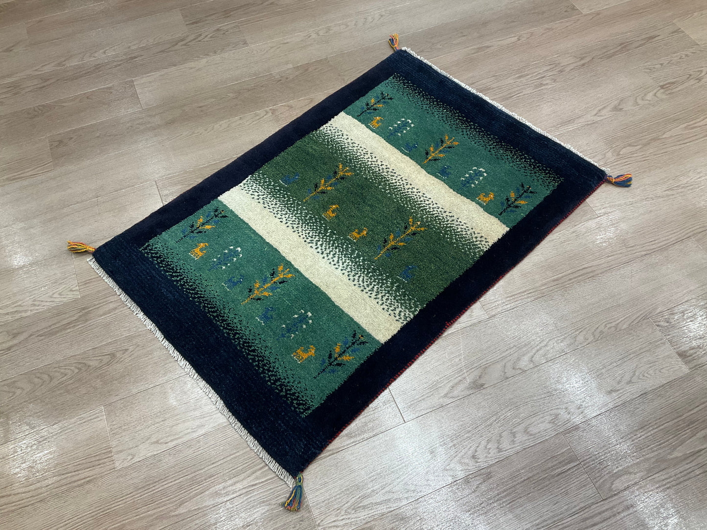 ギャッベ 120cm x 80cm RJ9883