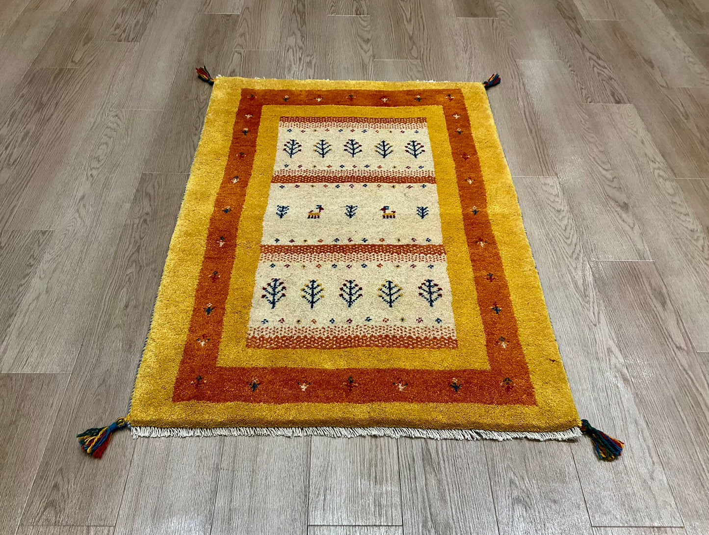 ギャッベ 120cm x 83cm RJ10415