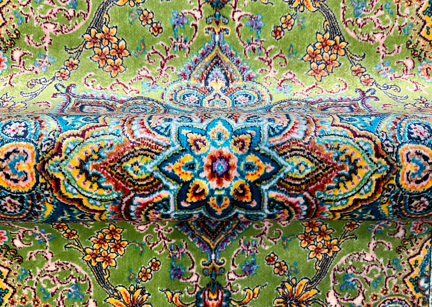 ペルシャンシルク 90cm x 60cm PS10826