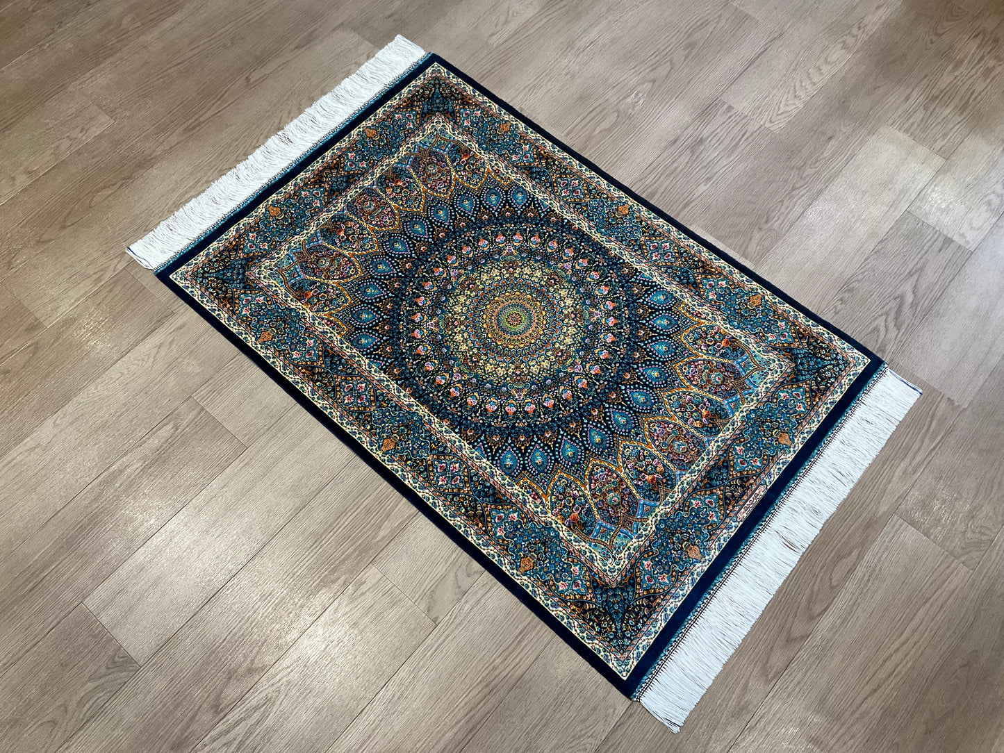 ペルシャンシルク 120cm x 80cm PS10494