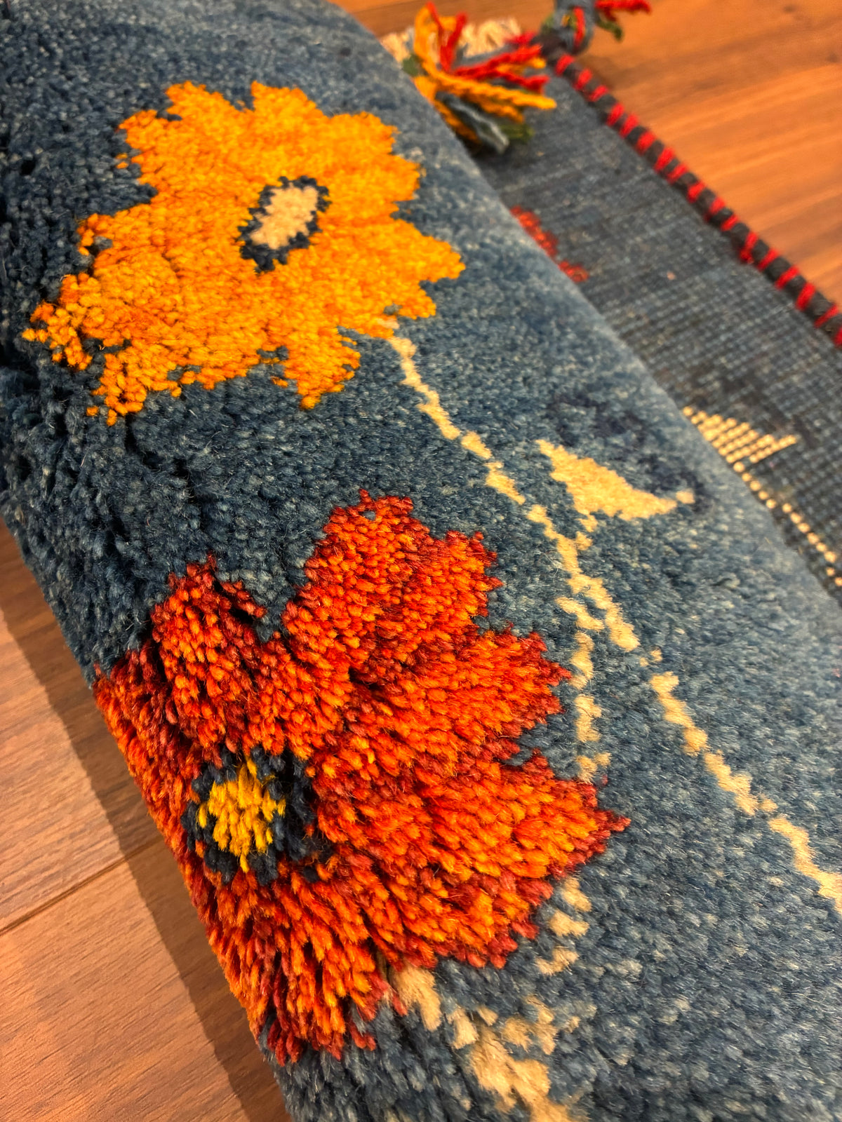 【千葉店】ギャッベ 44cm x 40cm Z3345