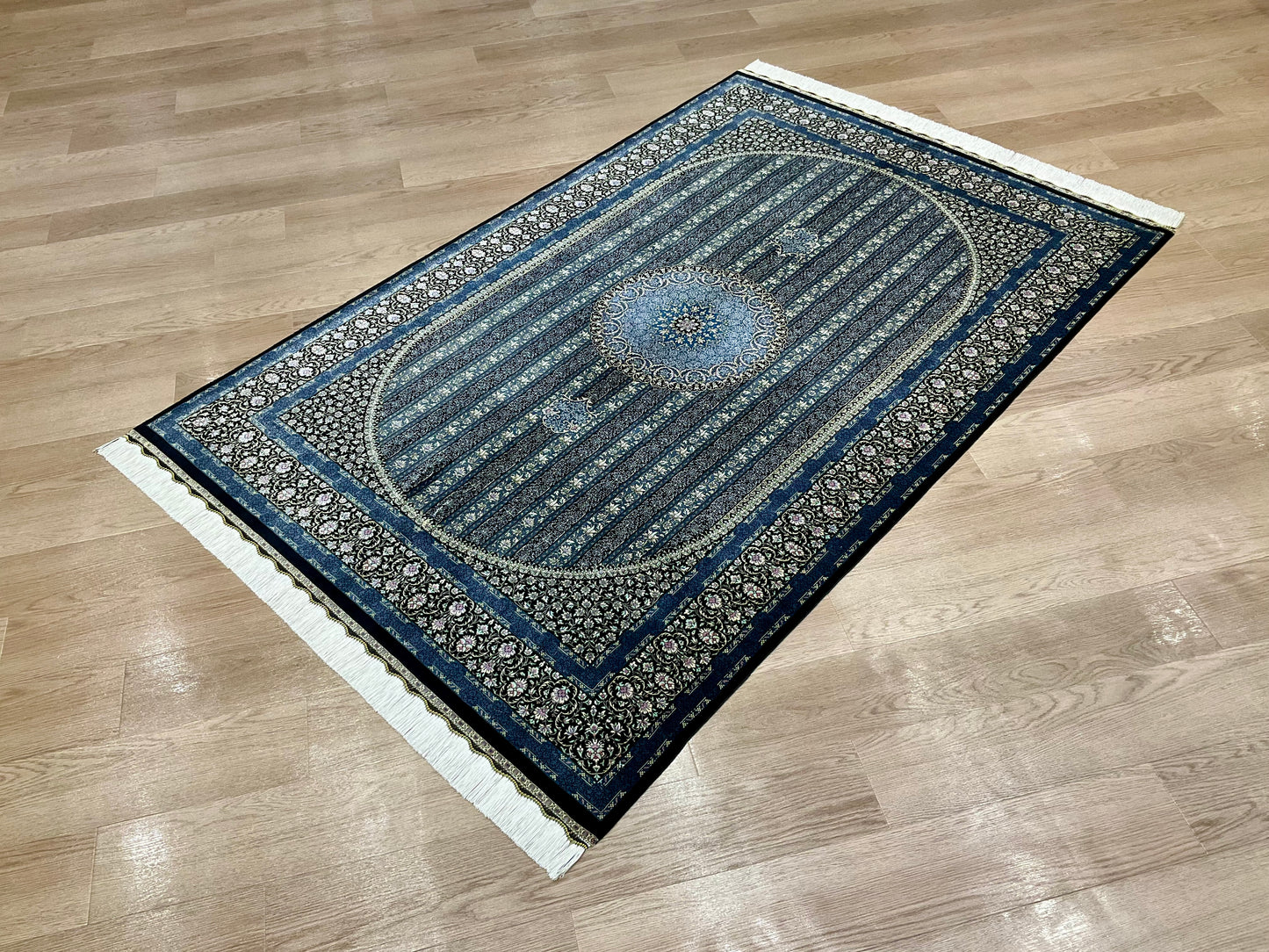クム マスミ(マースミ)工房 206cm x 137cm JM238