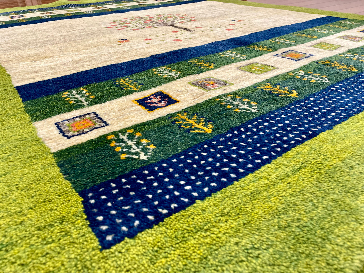 【オンライン限定】ギャッベ 198cm x 150cm RJ3846