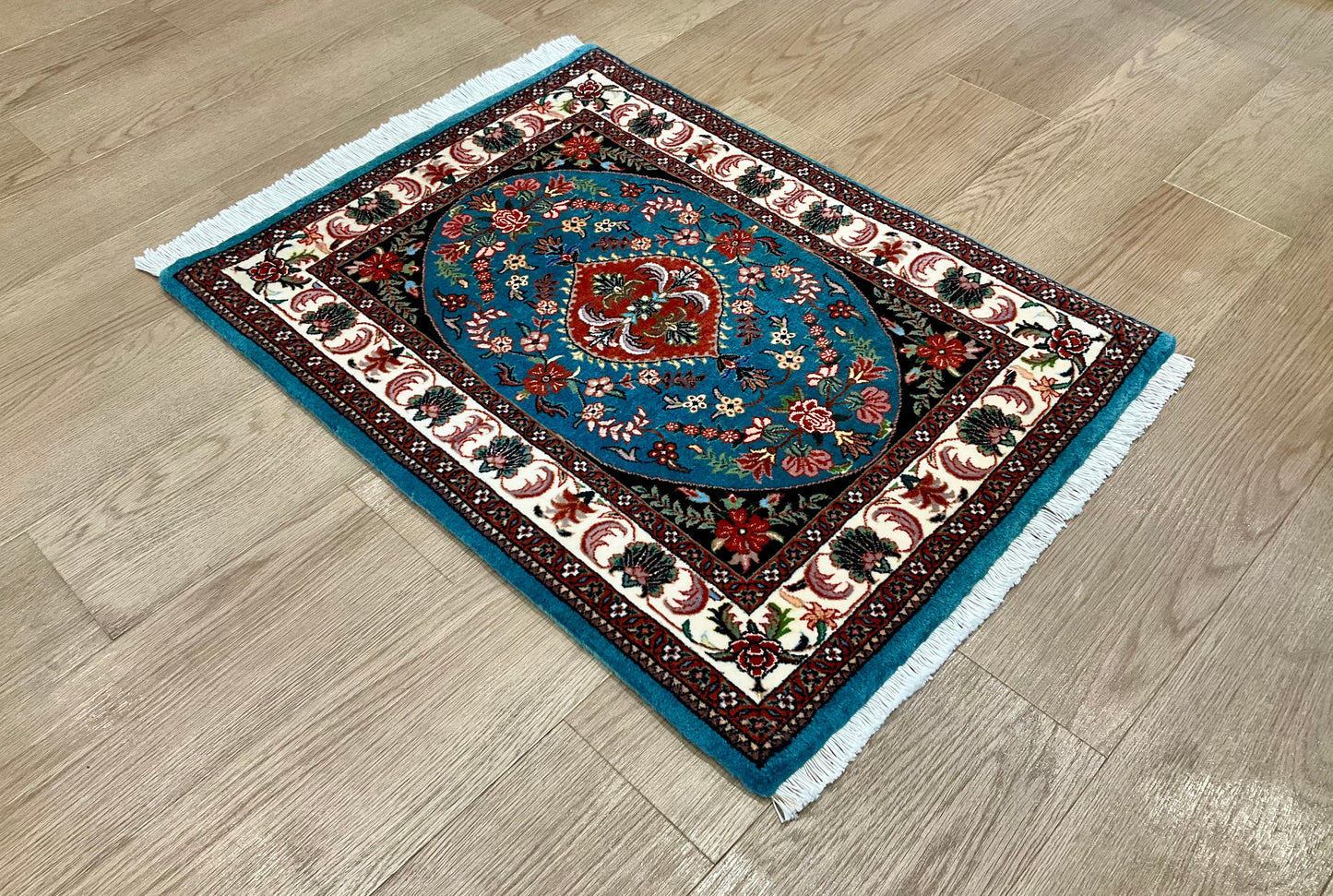 ビジャー 82cm x 62cm NT10041
