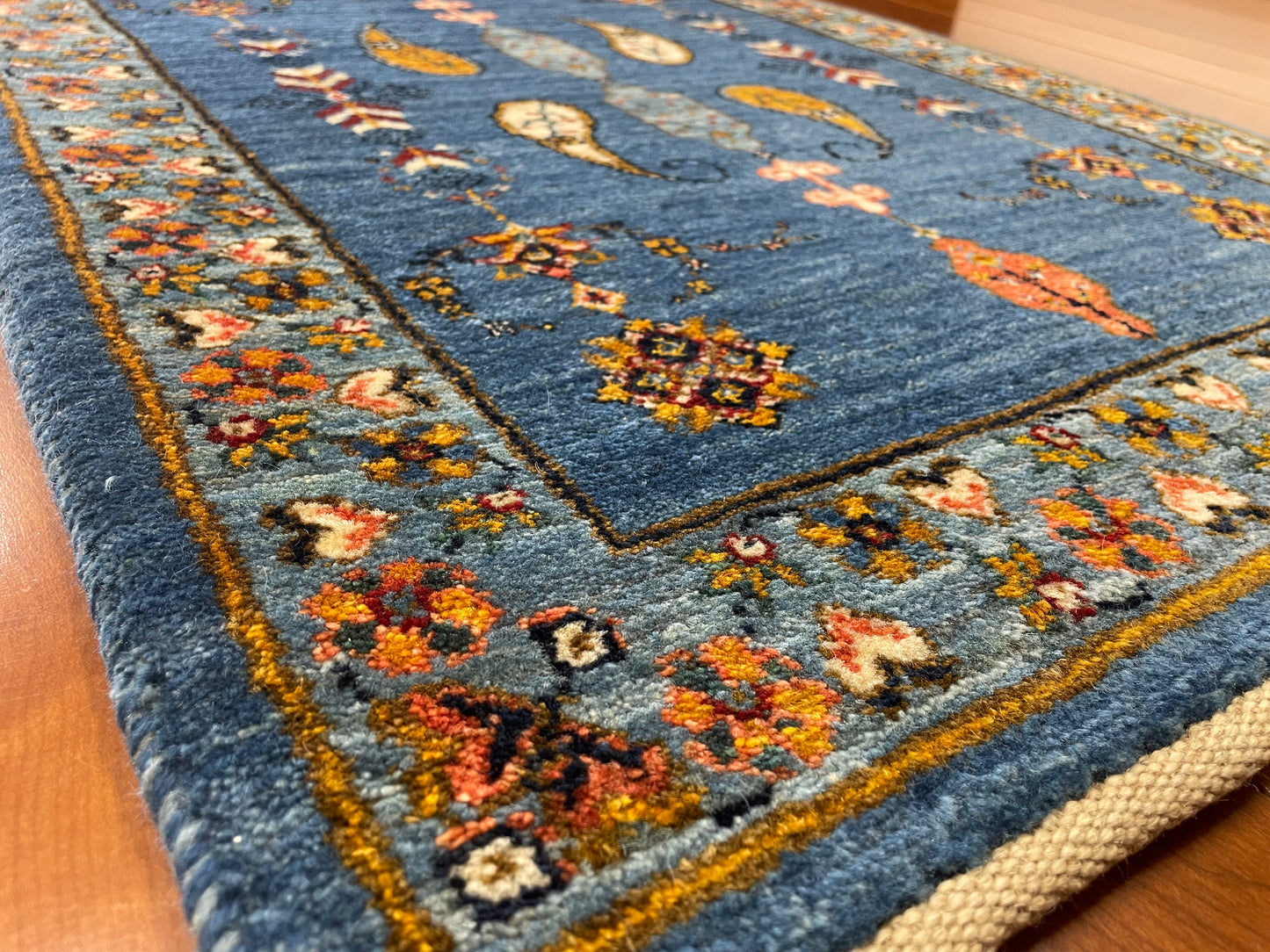 【オンライン限定】カシュクリギャッベ 90cm x 62cm RJ17293