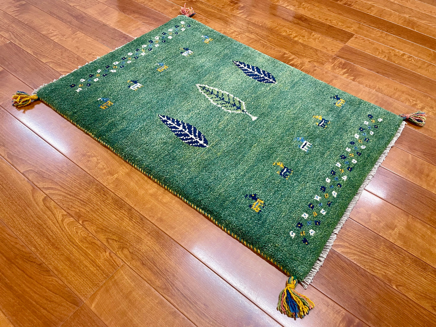 【オンライン限定】ギャッベ 90cm x 65cm RJ3387