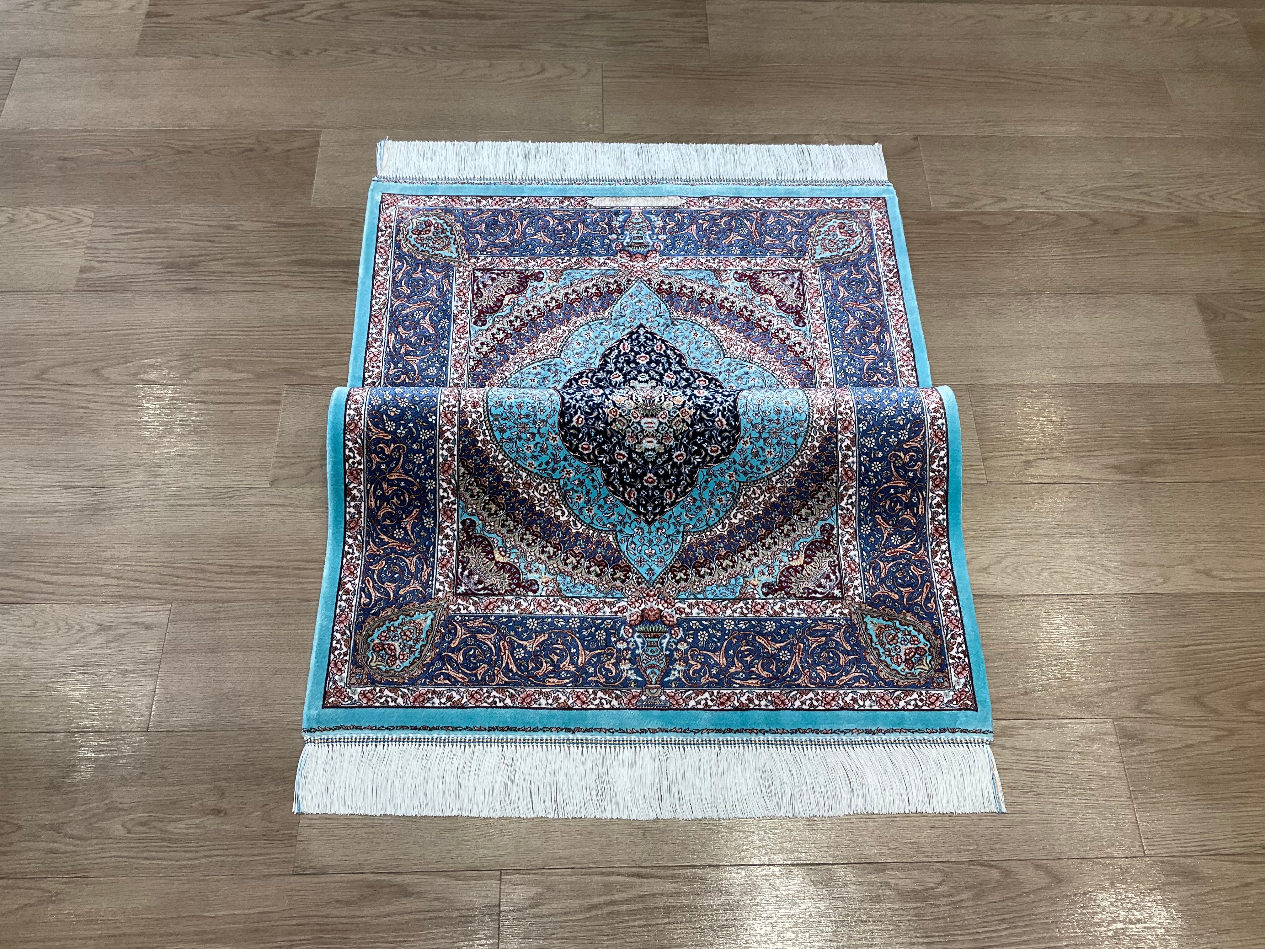 ペルシャンシルク 120cm x 80cm PS11812 – ペルシャ絨毯専門店