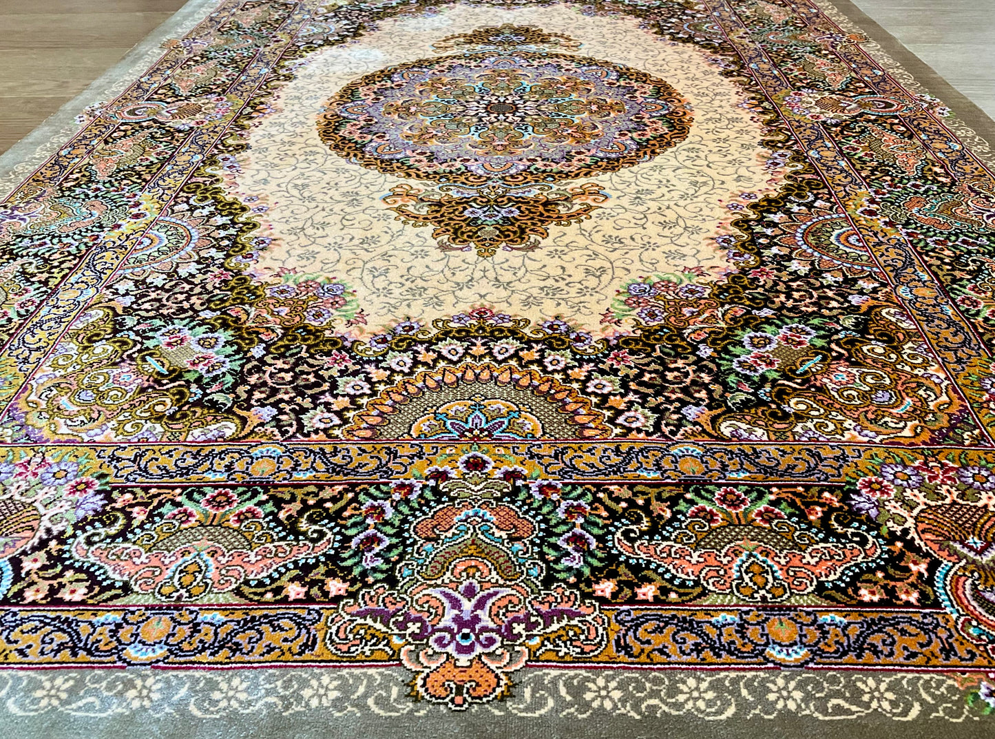 クム メイマリヤン工房 124cm x 82cm A22567