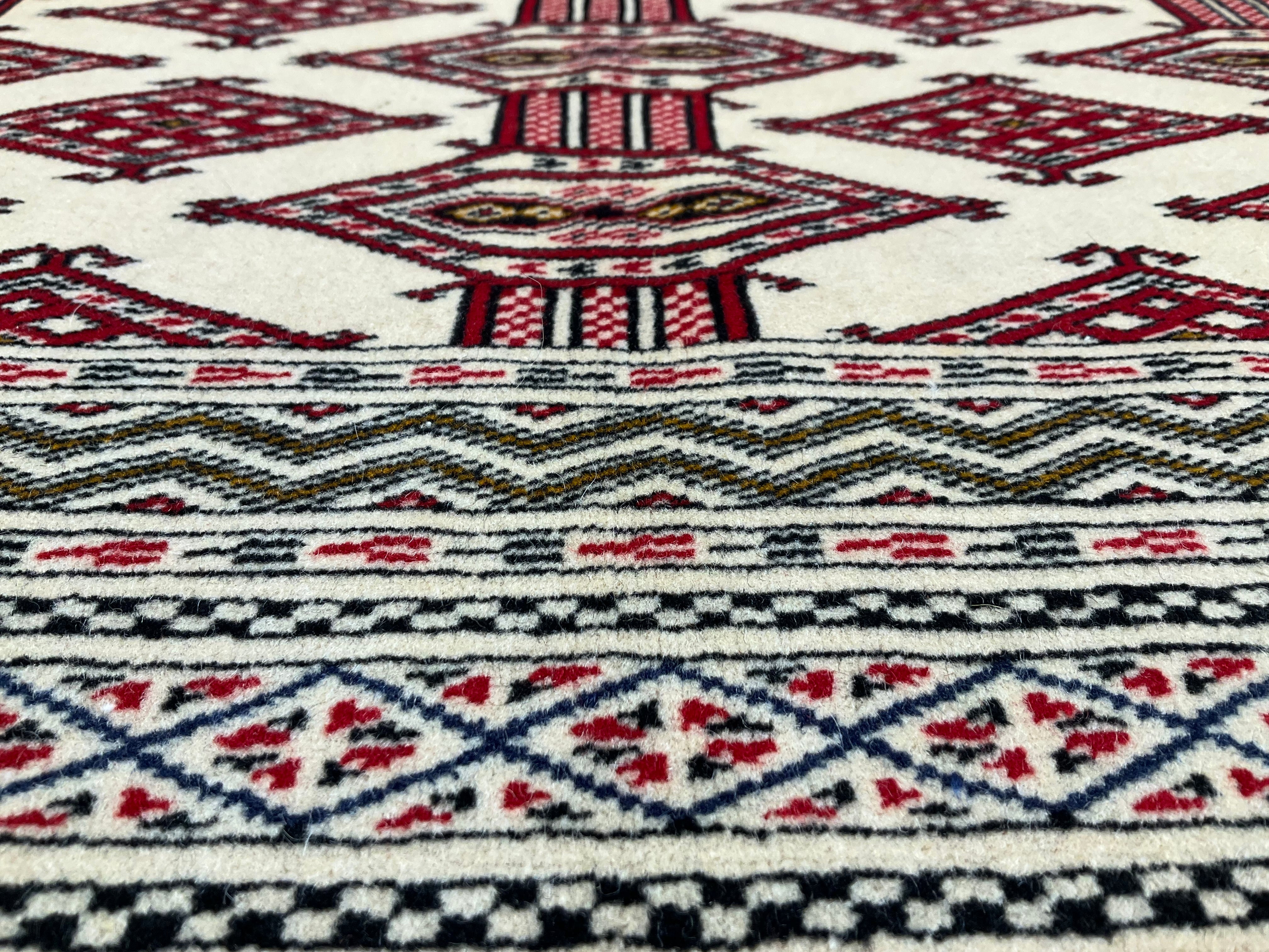 トルクメン (トルケメン)180cm x 128cm NT3031 – ペルシャ絨毯専門店