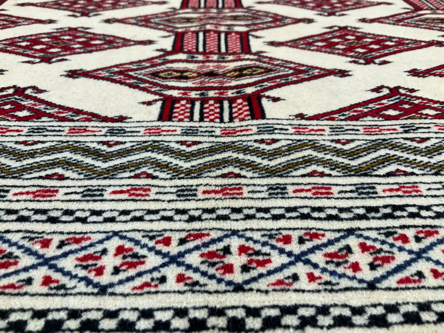 トルクメン (トルケメン)180cm x 128cm NT3031