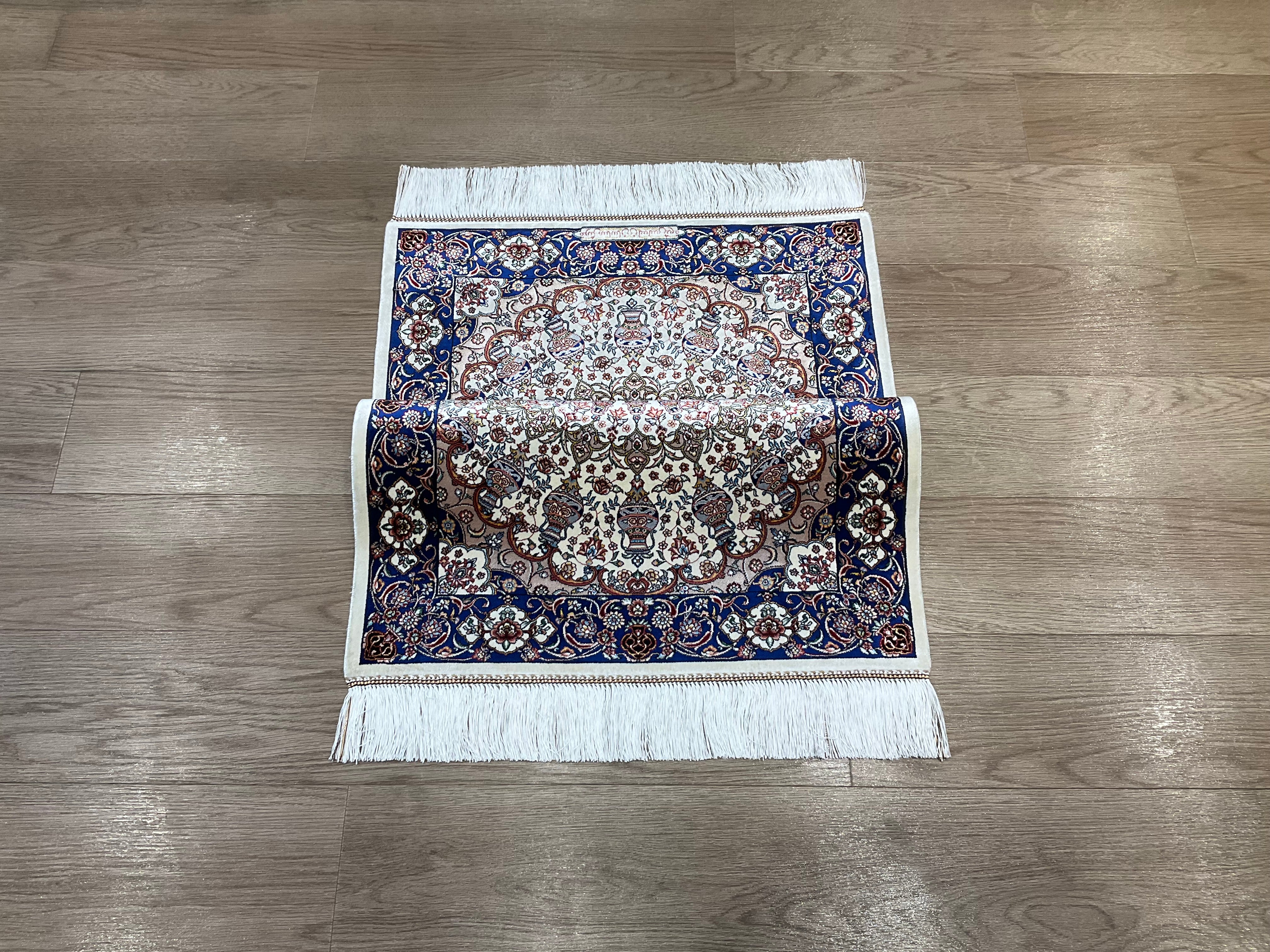 ペルシャンシルク 90cm x 60cm PS10807 – ペルシャ絨毯専門店