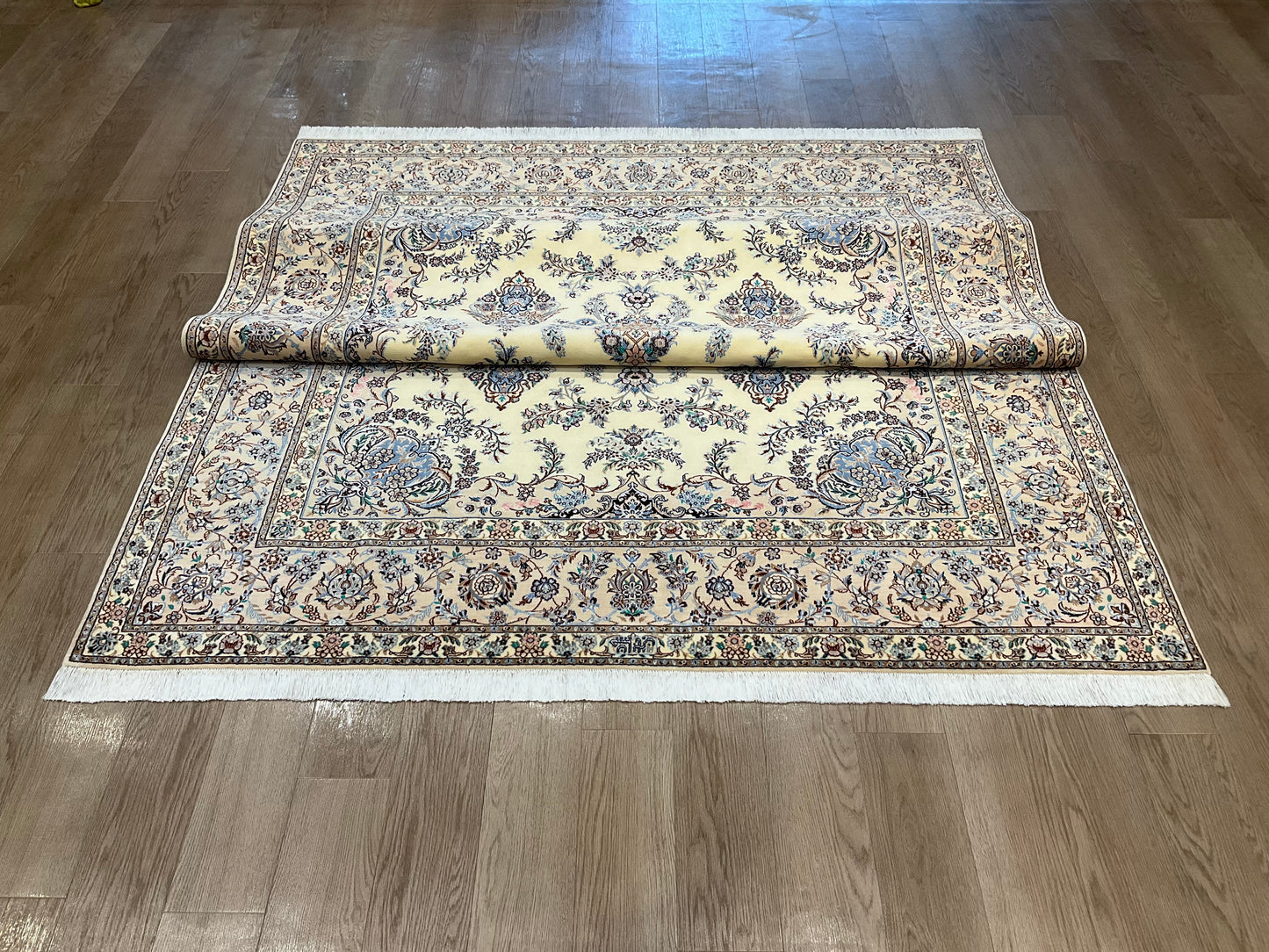 ナインシシラ ハビビアン工房 300cm x 200cm NT13671