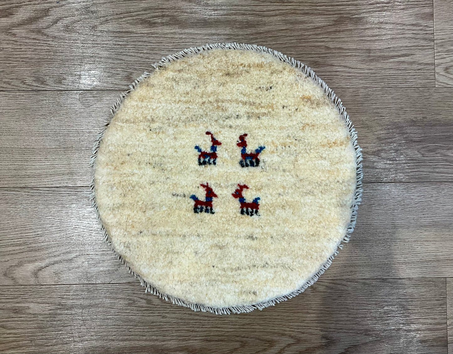 ギャッベ 41cm x 40cm T4457