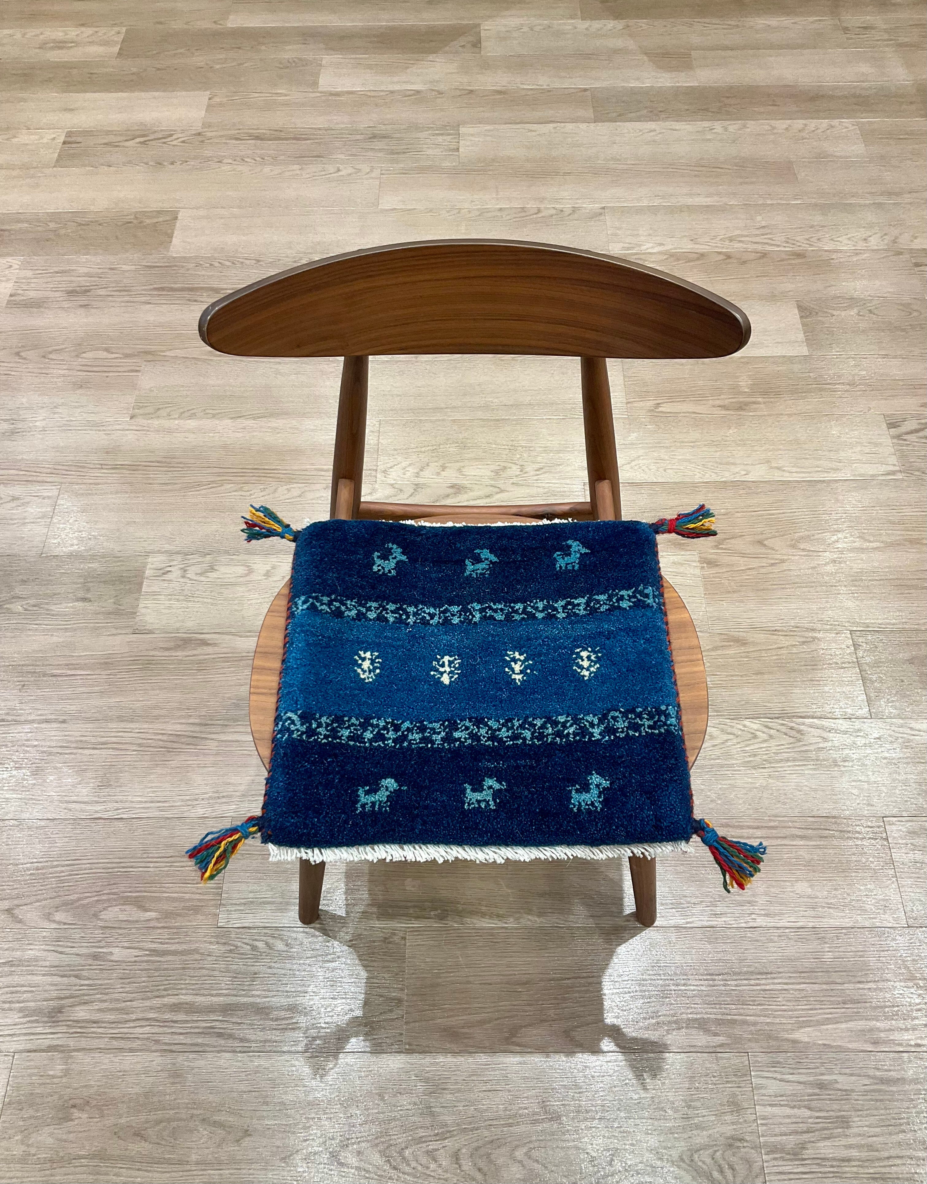 ギャッベ 42cm x 40cm T9987 – ペルシャ絨毯専門店 ペルシャンパトリス