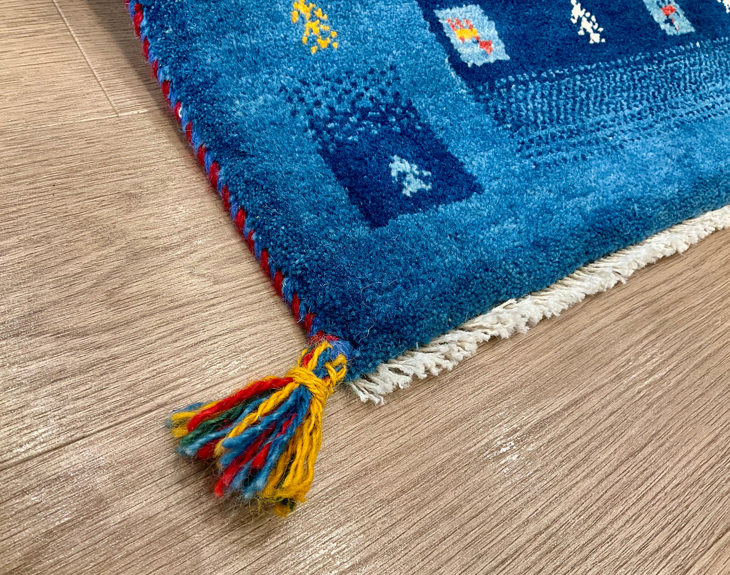 ギャッベ 118cm x 83cm RJ11782