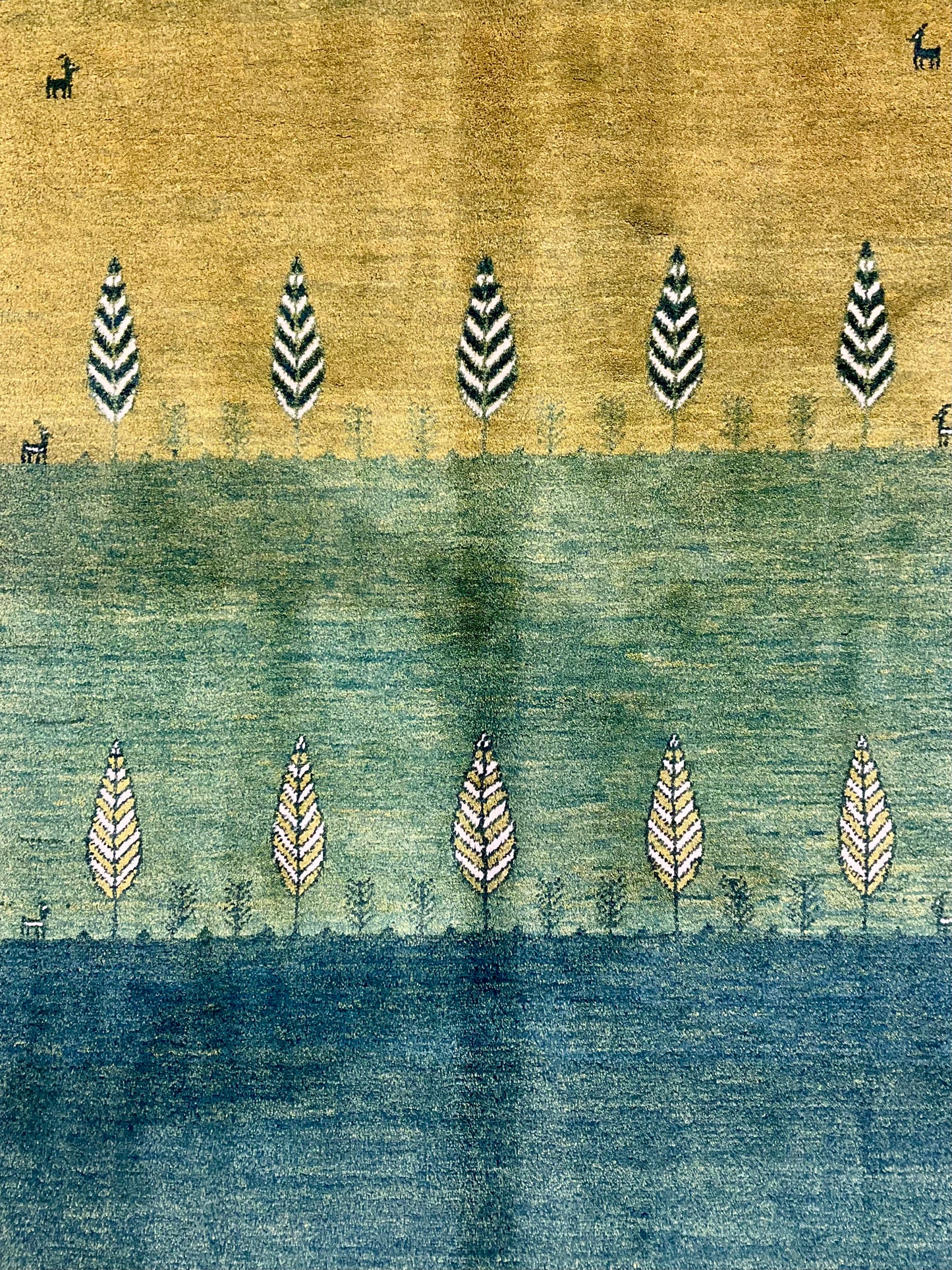 ギャッベ  200cm x 153cm RJ10686