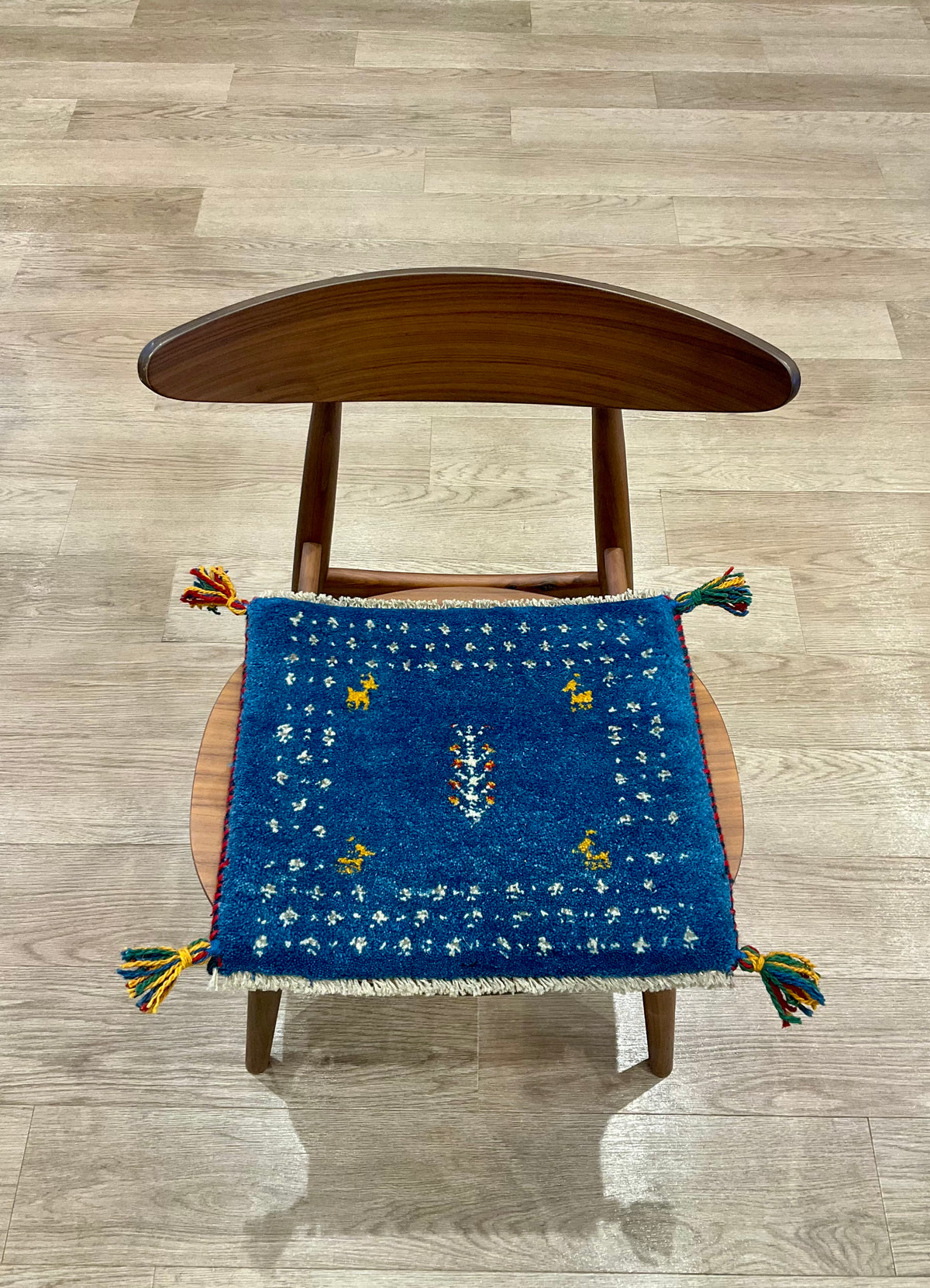 【福岡店】ギャッベ 42cm x 37cm Z3192
