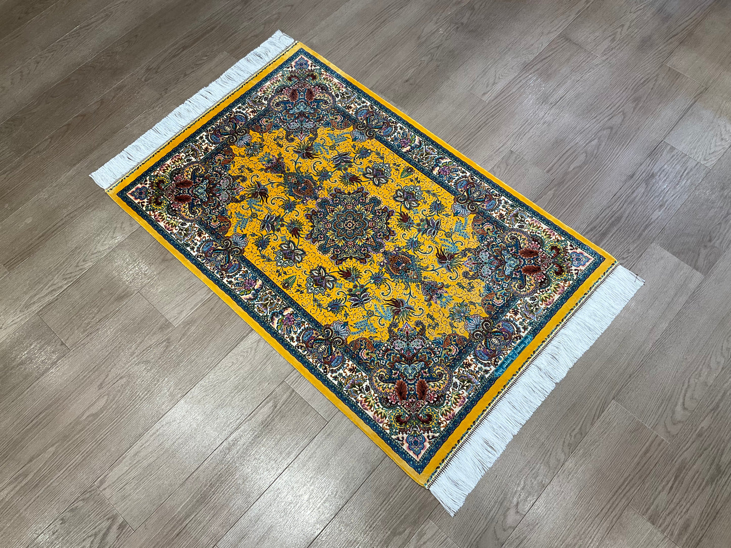 ペルシャンシルク 120cm x 80cm PS10435