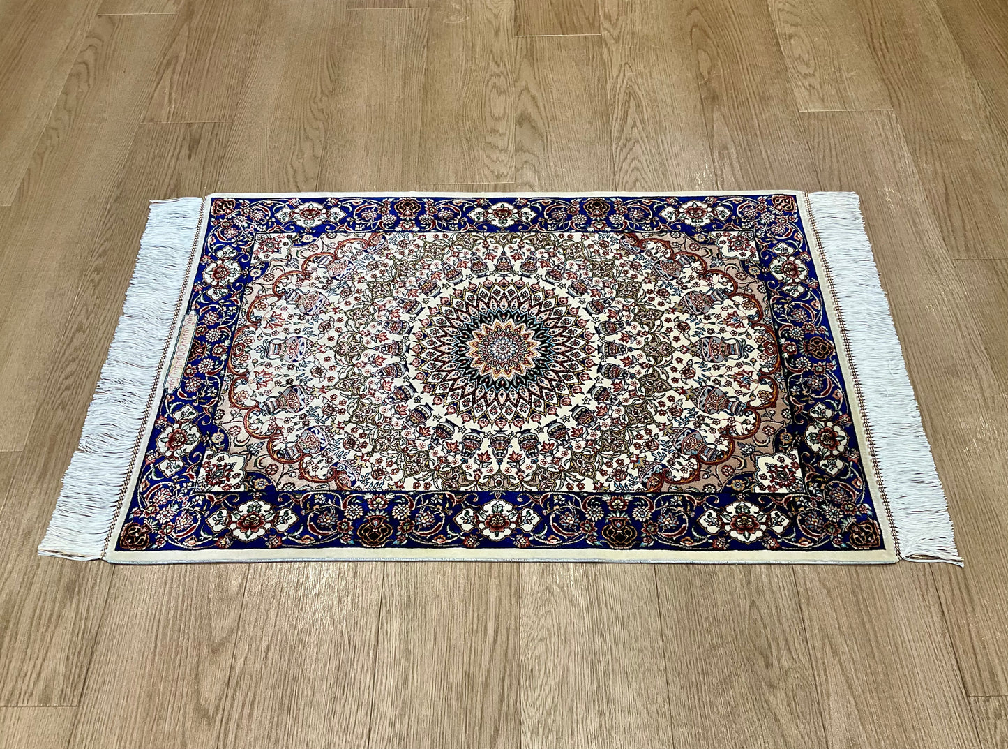 ペルシャンシルク 90cm x 60cm PS10561