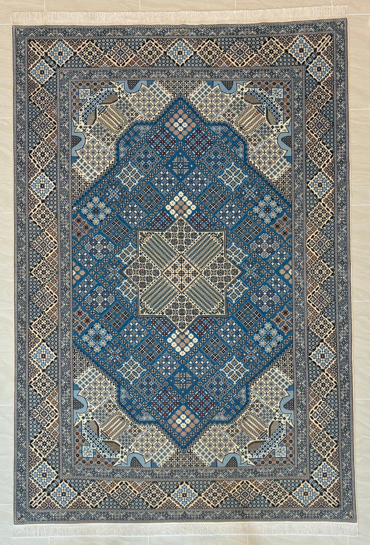 【千葉店】ナイン・シシラ 　310cm x 210cm PS12160