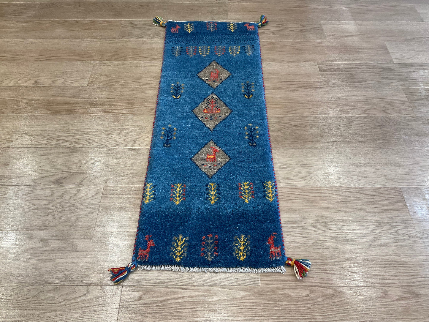 ギャッベ  115cm x 40cm RD9686