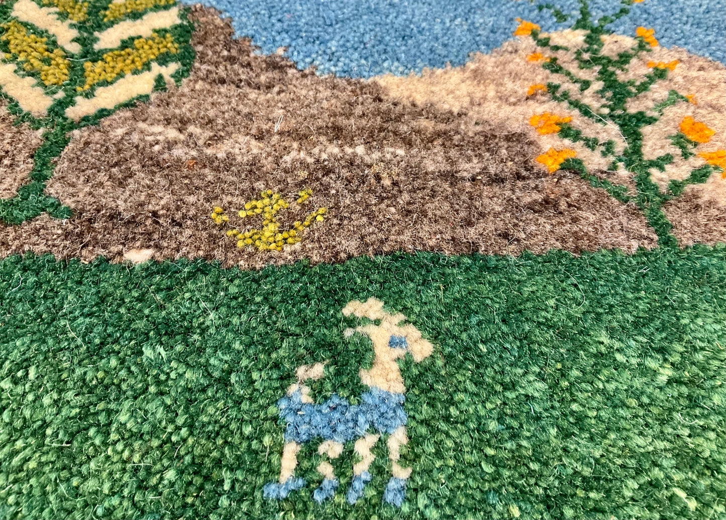 ギャッベ 43cm x 40cm T9949