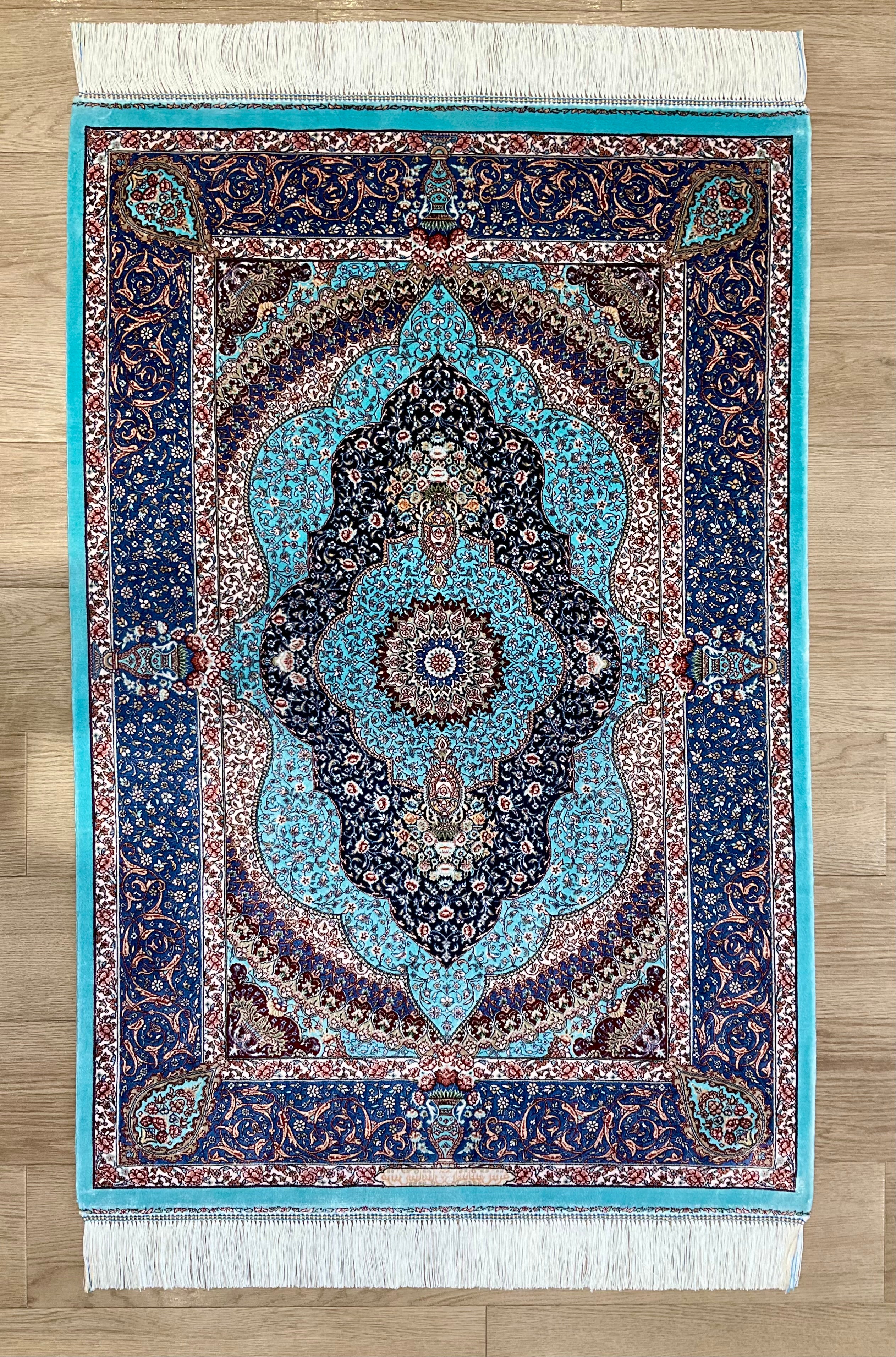 ペルシャンシルク 120cm x 80cm PS11812 – ペルシャ絨毯専門店