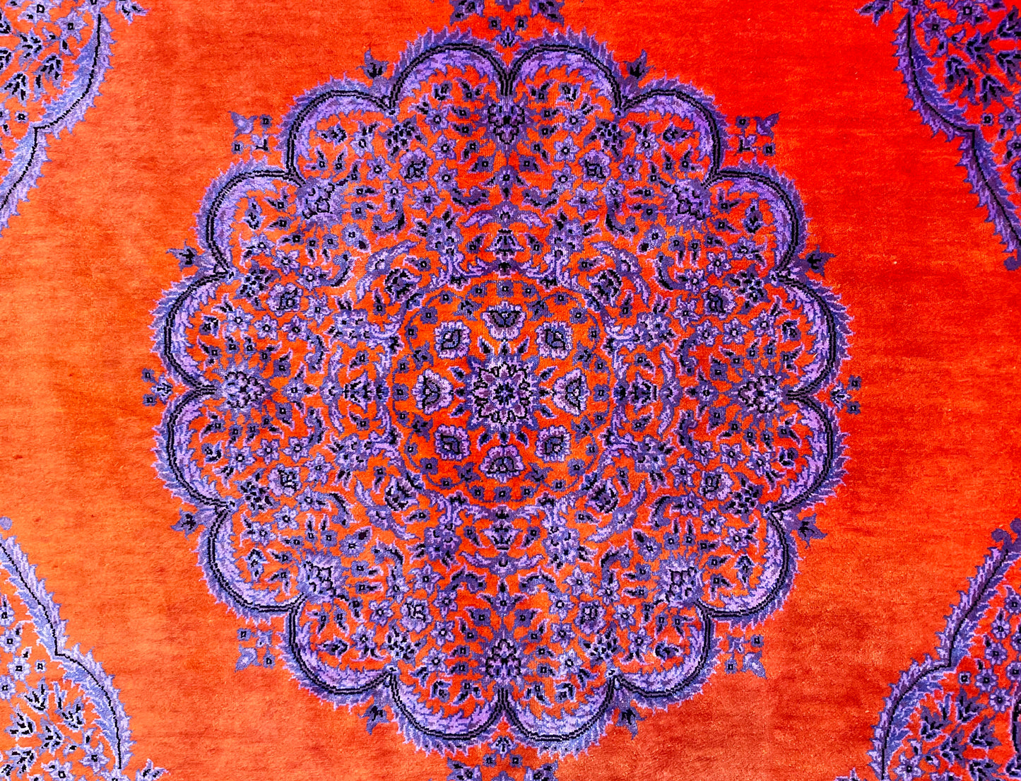 クム タバタバイ工房 128cm x 80cm PS11556