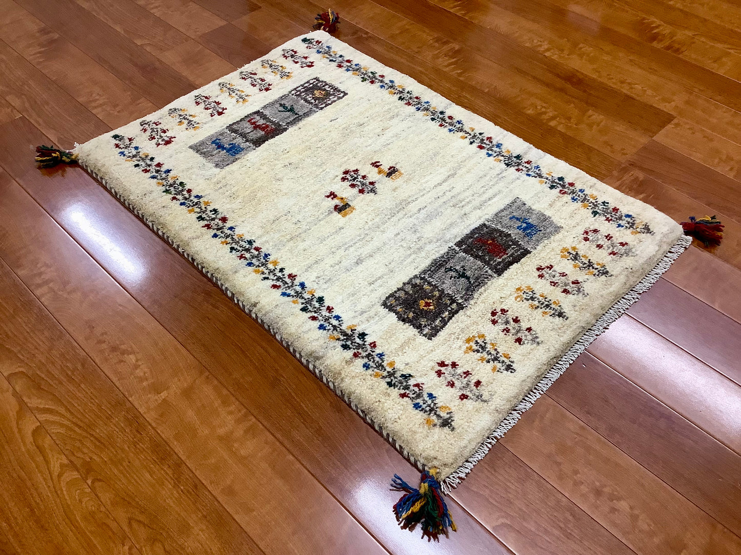 【オンライン限定】ギャッベ 90cm x 62cm RJ14099