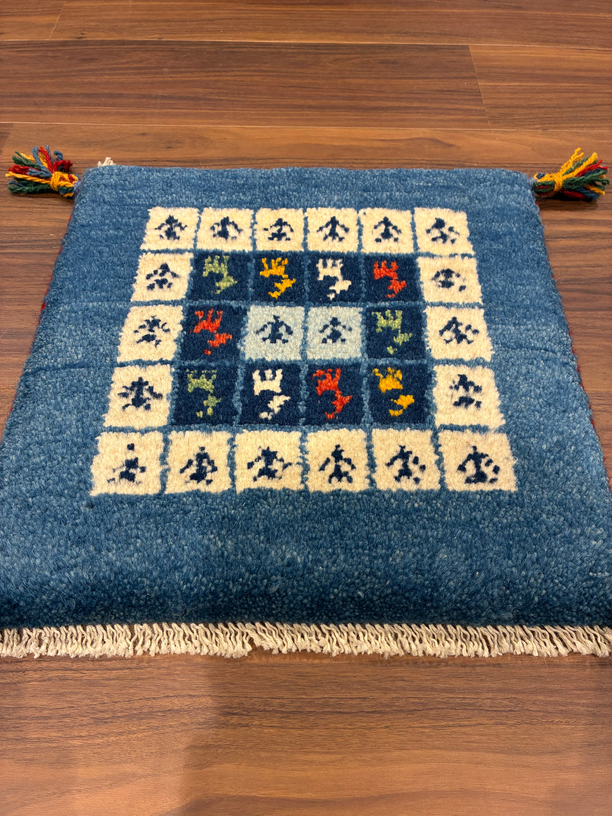 【千葉店】ギャッベ 39cm x 38cm Z3172