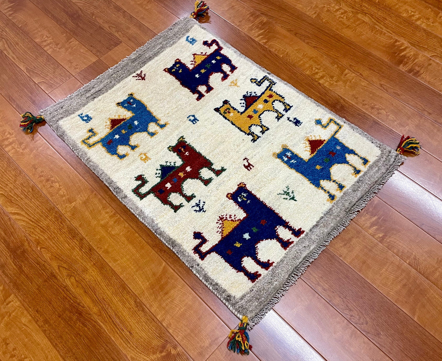 【オンライン限定】ギャッベ 85cm x 62cm RJ13465