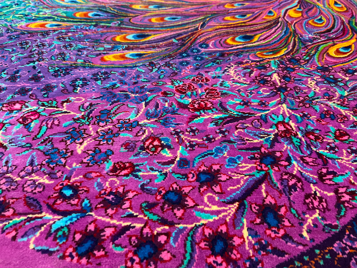 クム バハラミ工房 117cm x 82cm(楕円形) PS9357