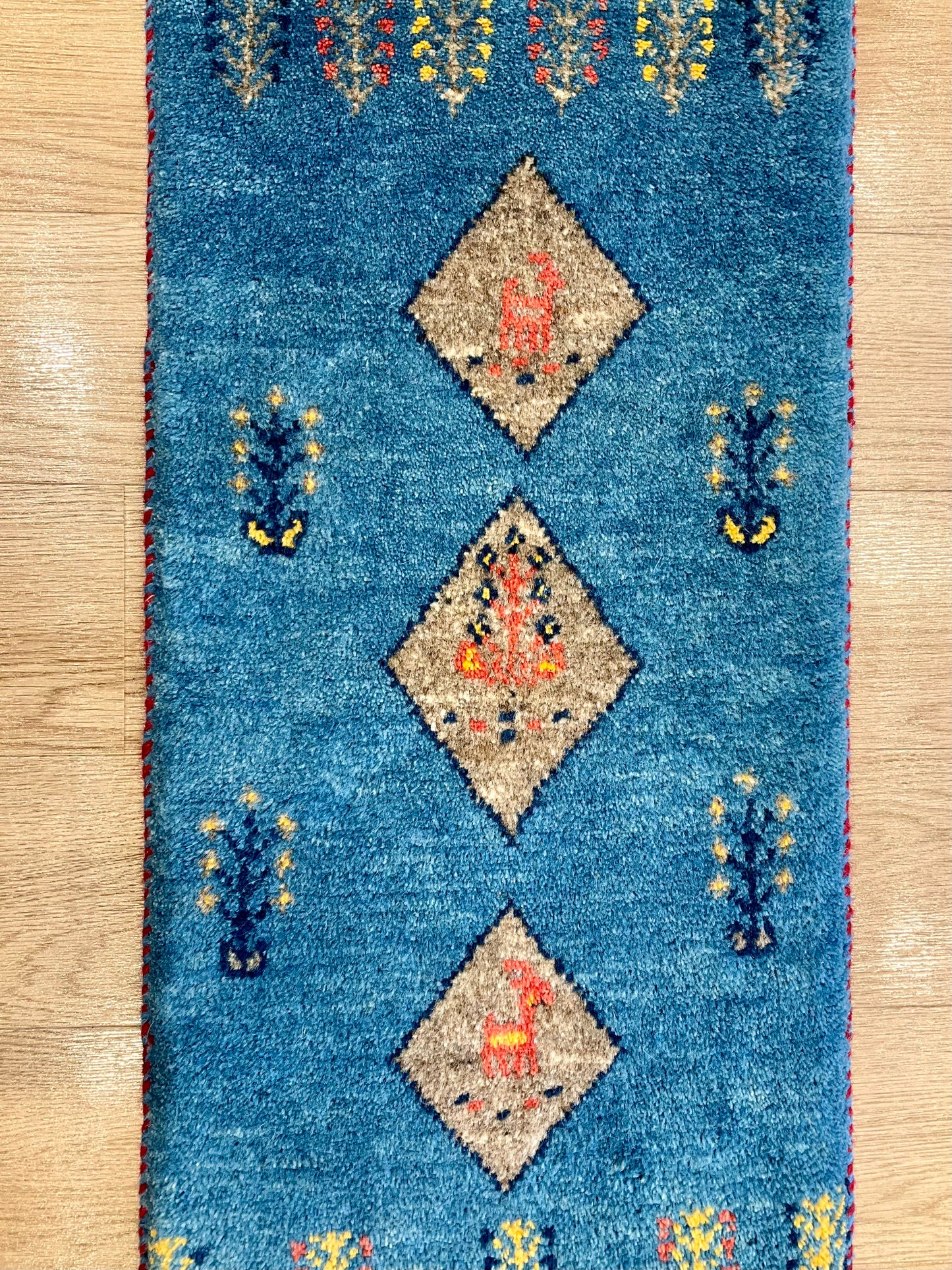 ギャッベ  115cm x 40cm RD9686