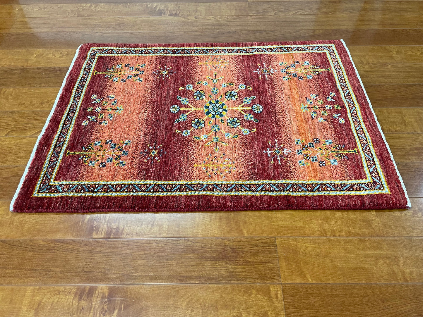 【オンライン限定】カシュクリギャッベ 93cm x 65cm RJ17292