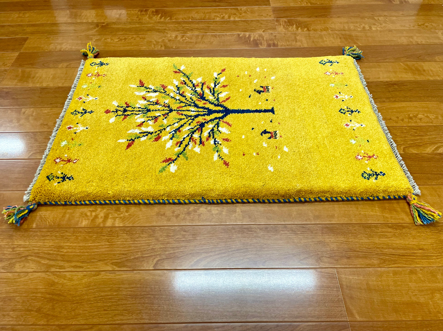 【オンライン限定】ギャッベ 88cm x 58cm RJ8623