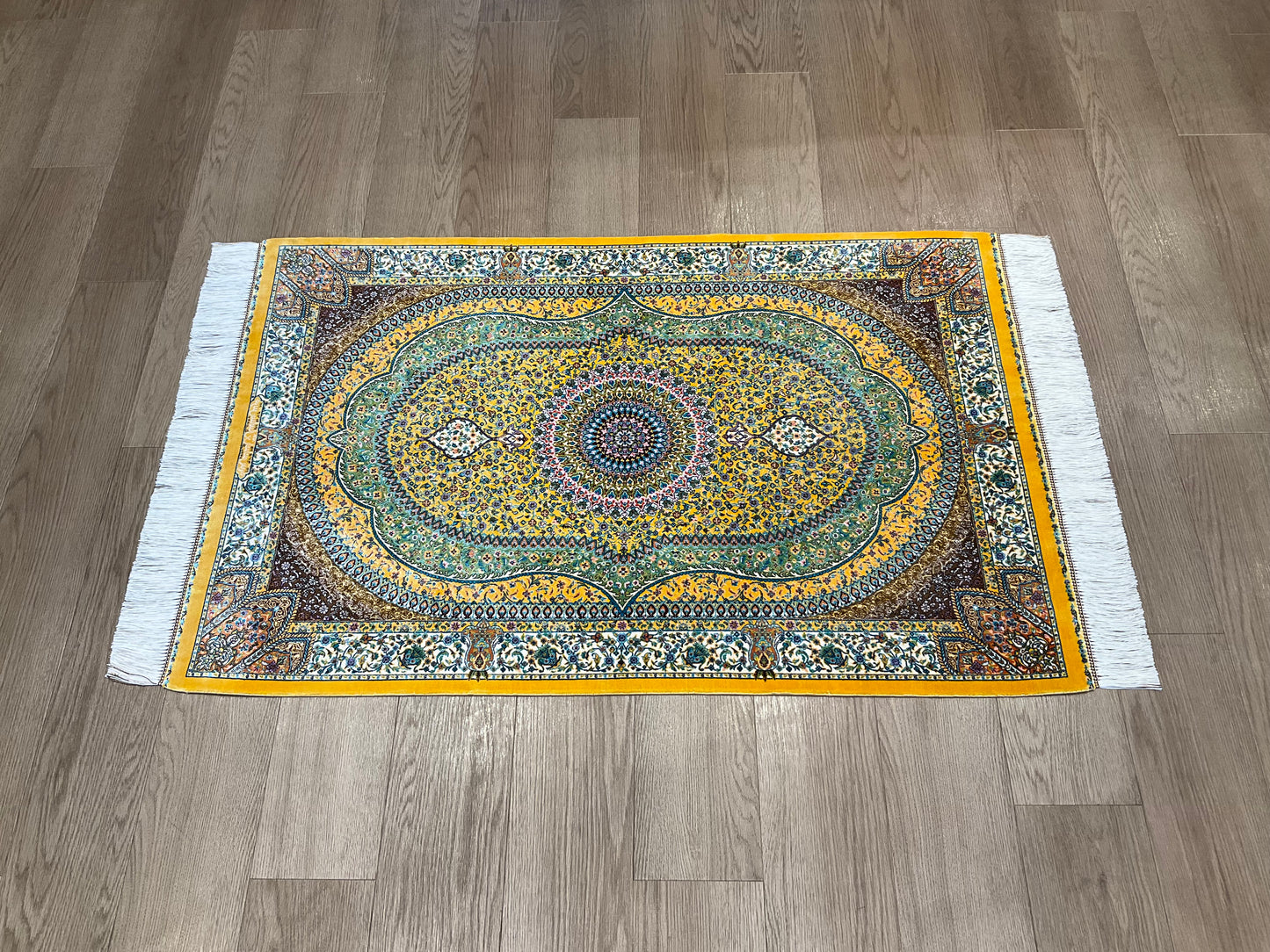 ペルシャンシルク 120cm x 80cm PS12397