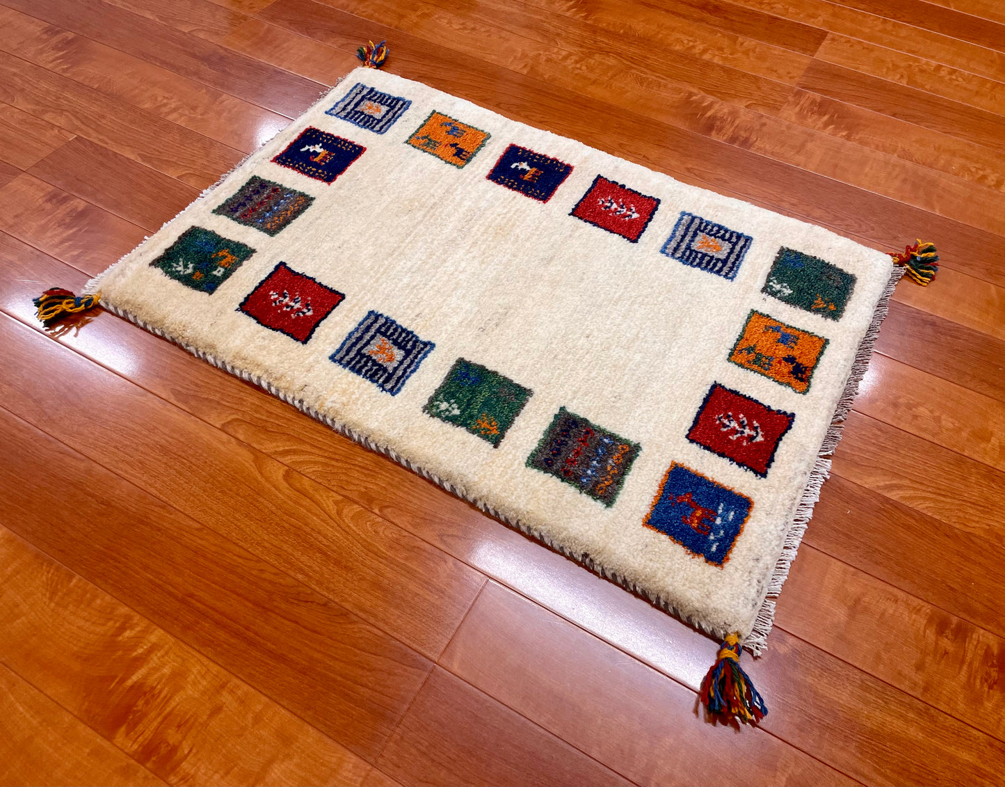 【オンライン限定】ギャッベ 90cm x 62cm RJ14203