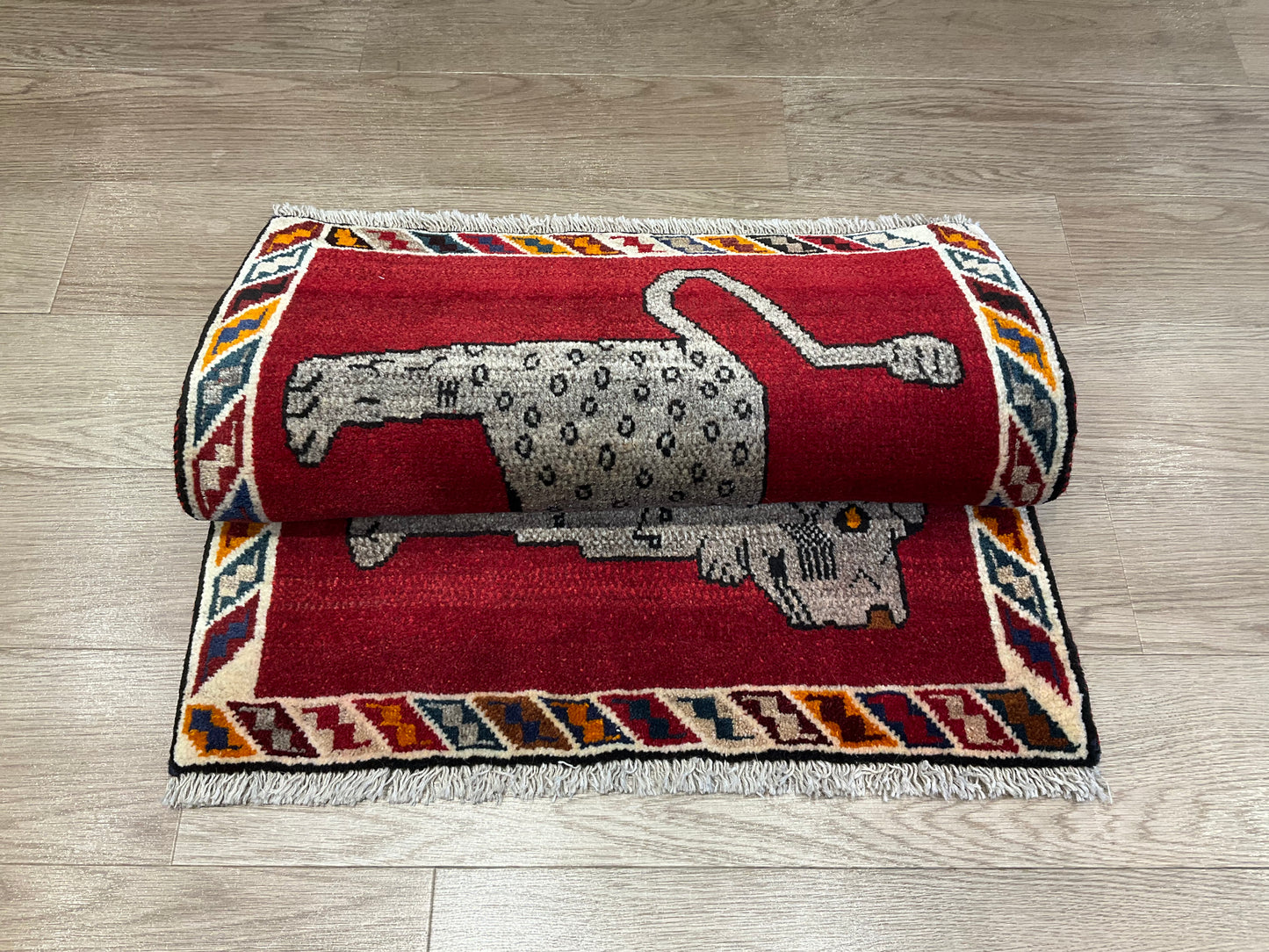 シラーズ 97cm x 65cm RJ13543