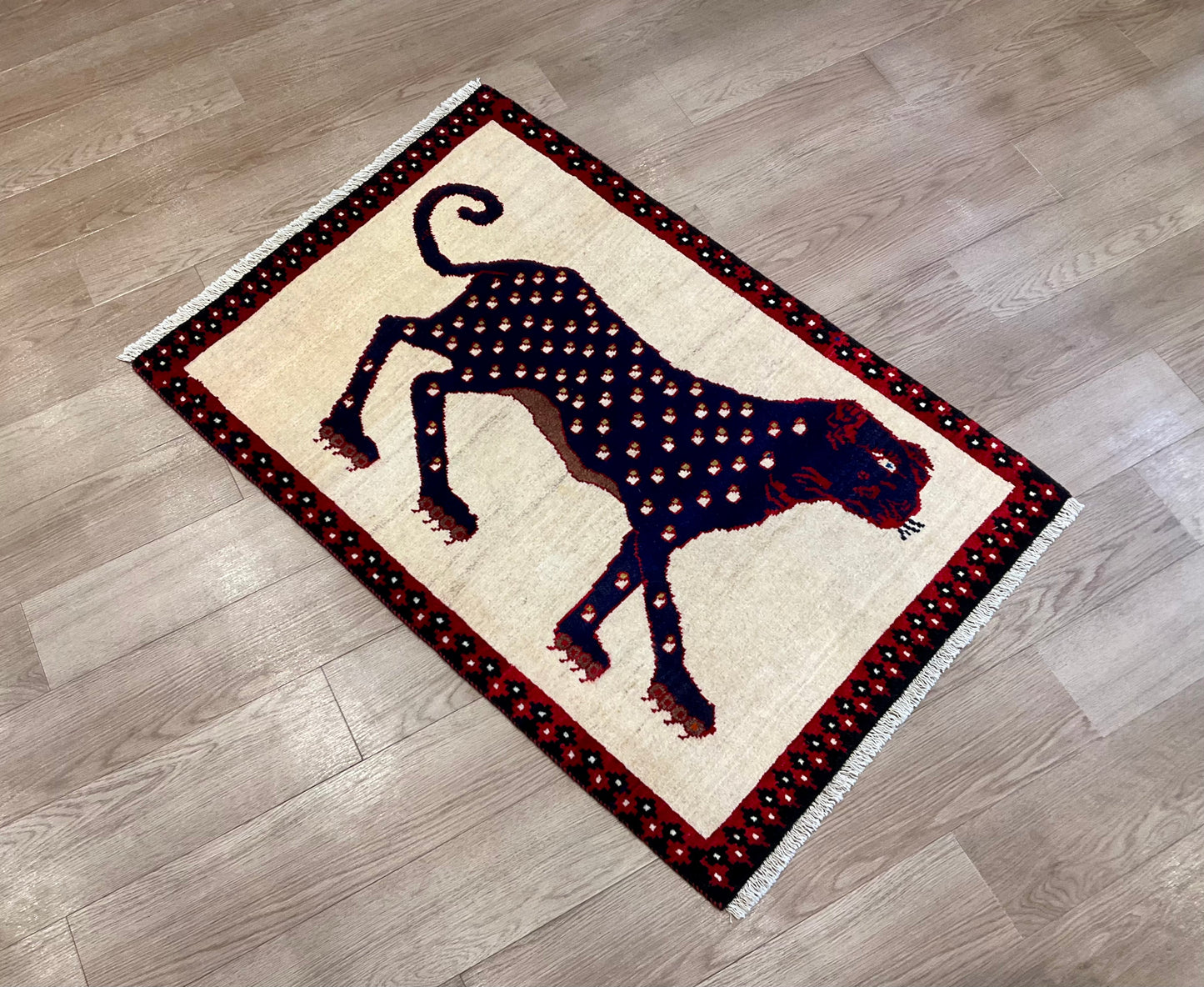 ギャッベ アマレバフト 125cm x 85cm RJ12679