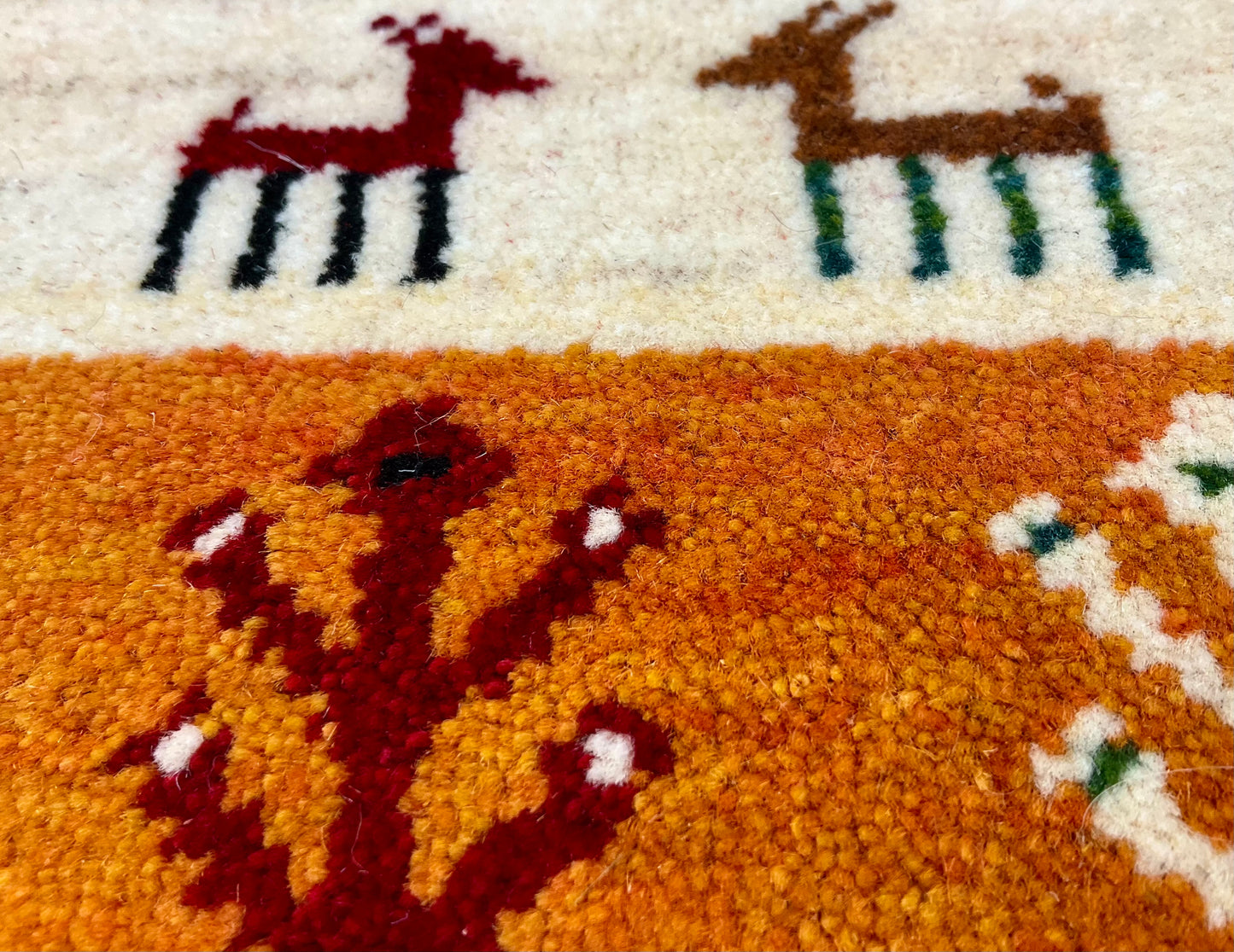 ギャッベ アマレバフト 40cm x 39cm T2185