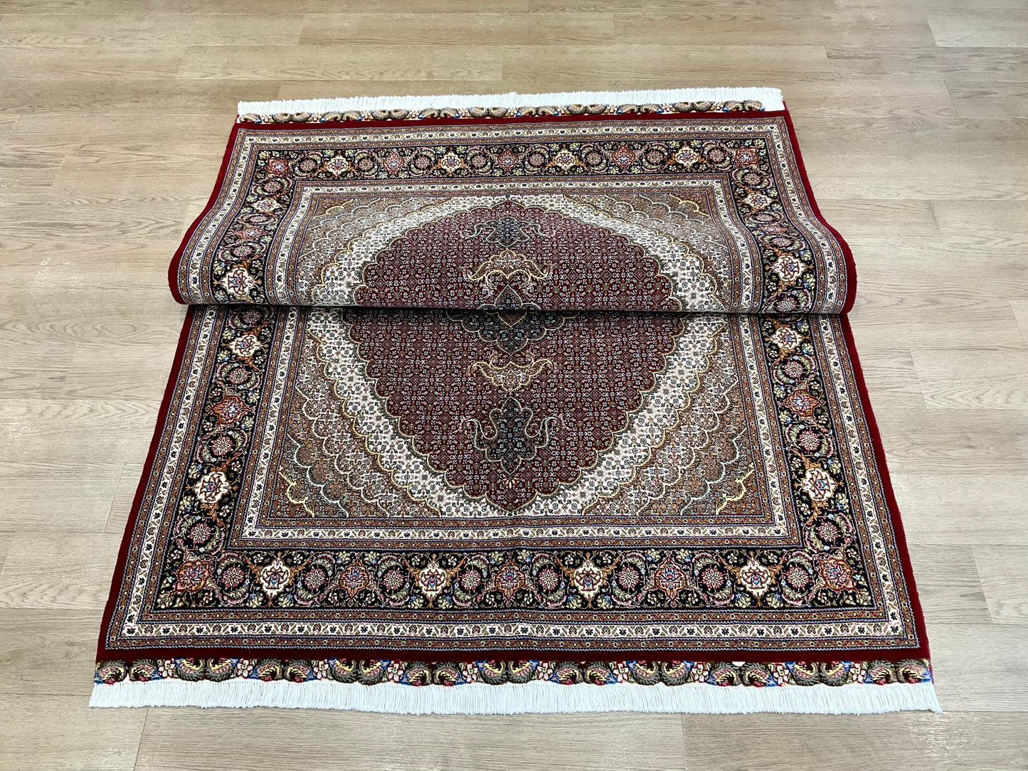 タブリーズ  205cm x 150cm NT16273