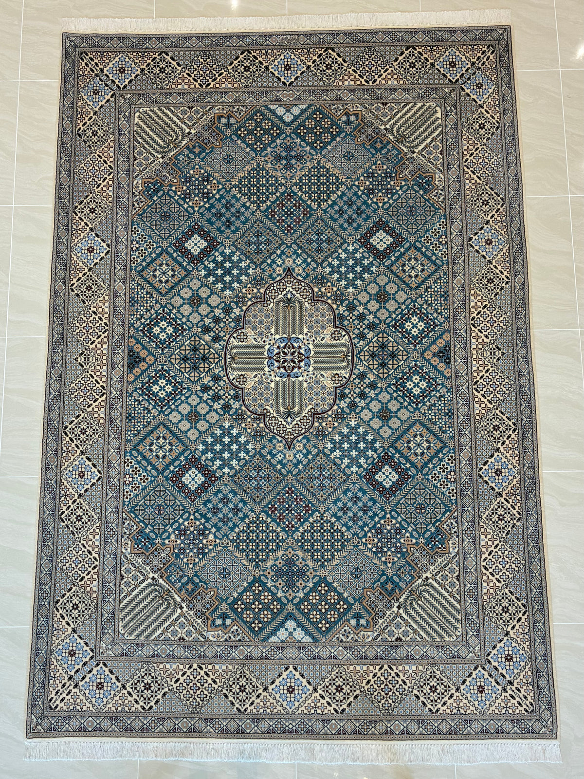 【千葉店】ナイン・シシラ 310cm x 206cm PS12174