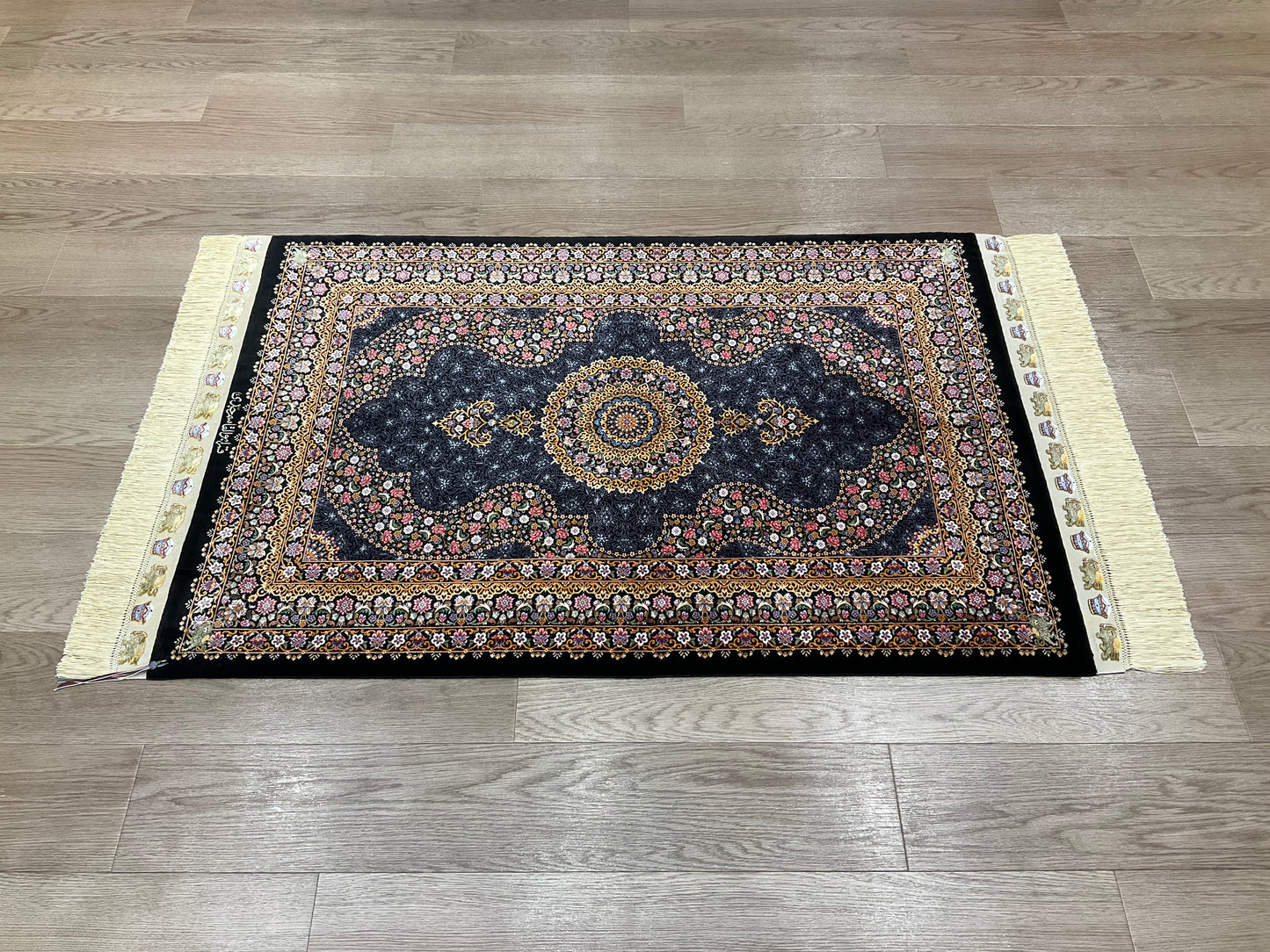 クム ジェッディ工房 123cm x 83cm PS3702